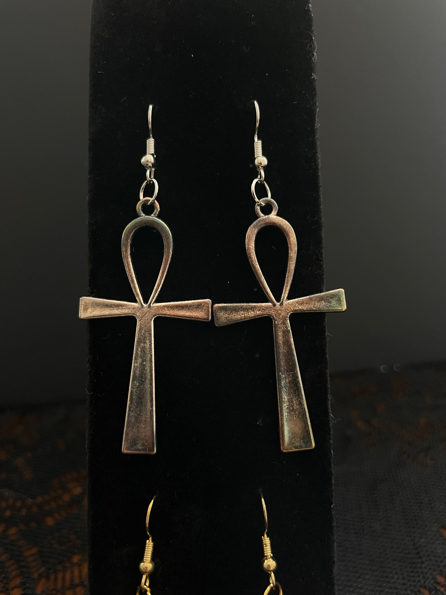 In the Flat Field Earrings