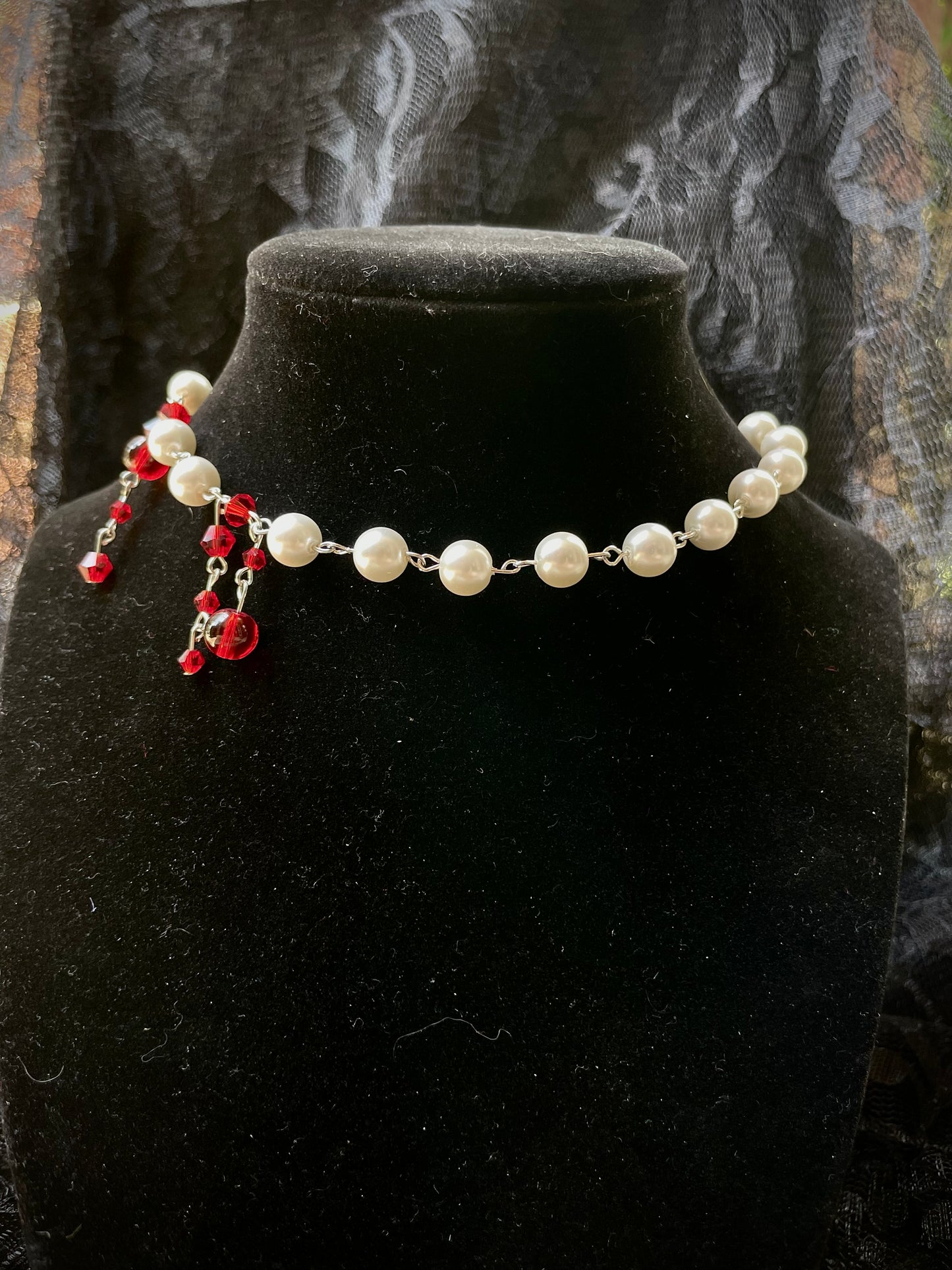 Bloodsucker Choker